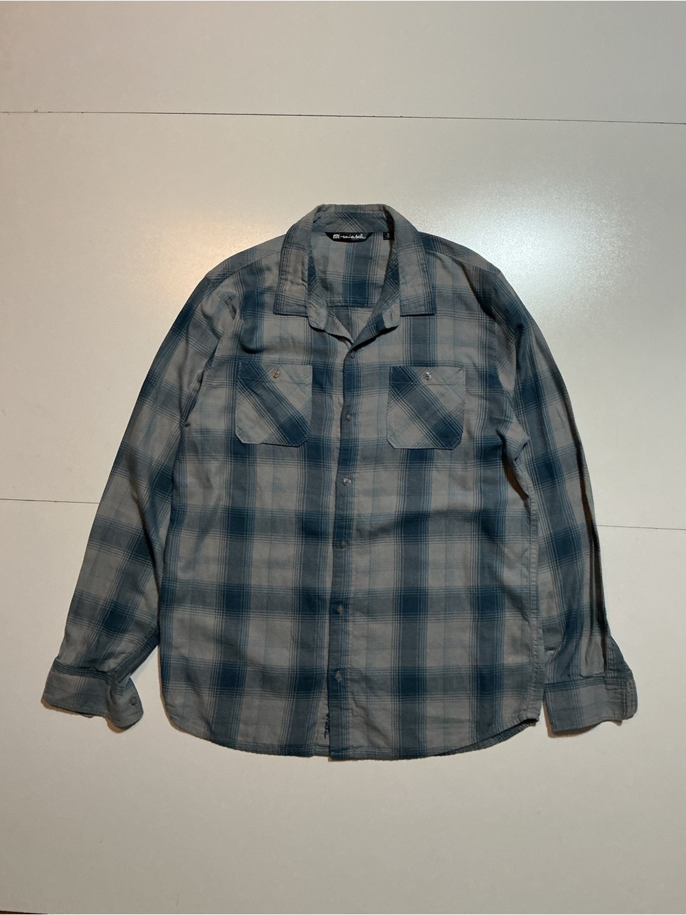 Travis Mathew Men's 100% Cotton Blue & Gray Lightweight Button Up L/S Shirt